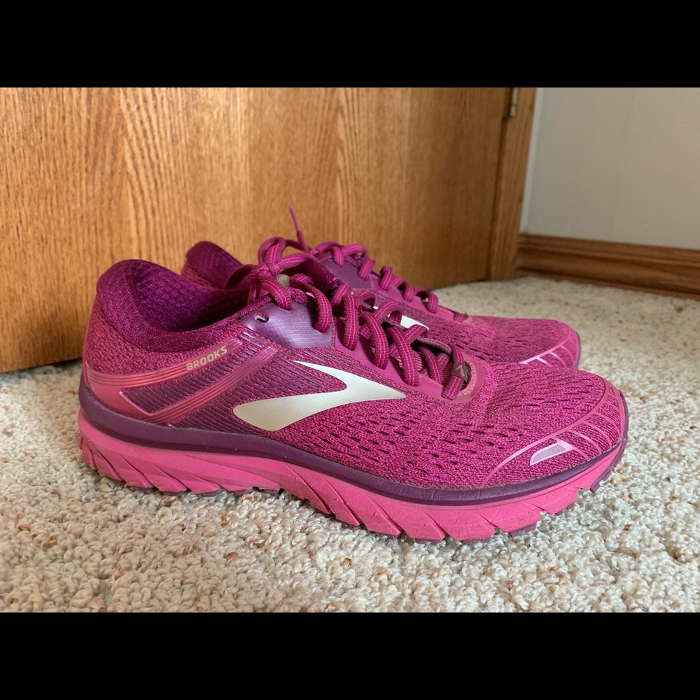 Brooks Adrenaline Women’s Size 8
